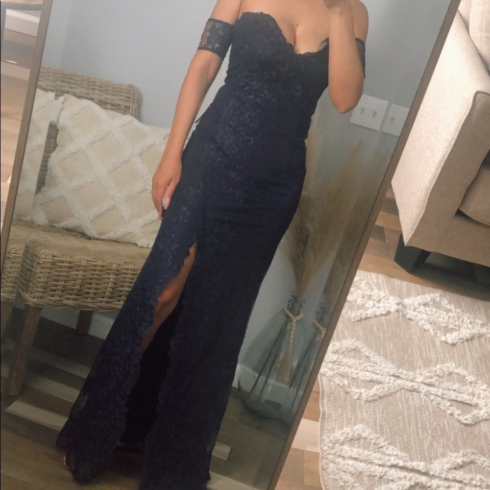Lace detail maxi